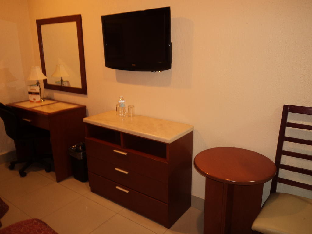 Hotel Fenix Los Mochis Dış mekan fotoğraf